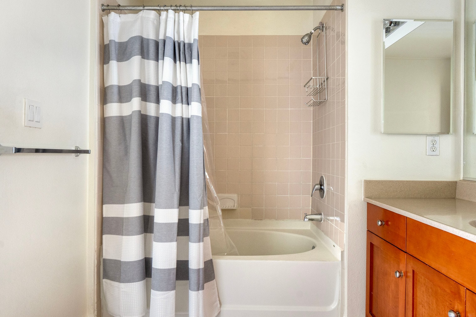 Building Photo - 754 The Alameda