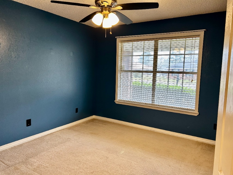 Building Photo - 1907 Cottonwood St