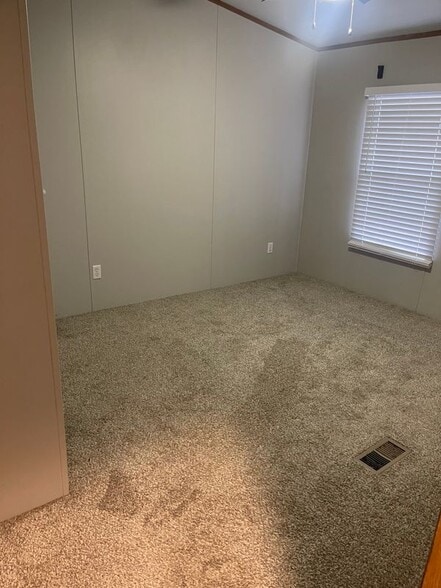 Building Photo - 253 Catlett Rd