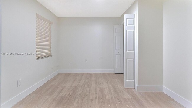 Building Photo - 13800 SW 285th Terrace