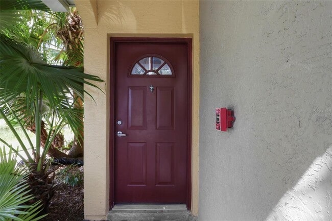 Building Photo - 5681 Bentgrass Dr