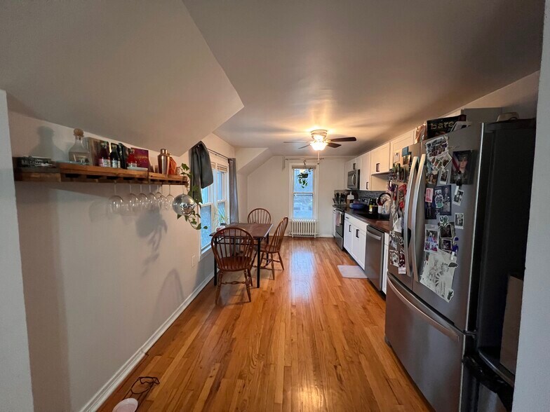 Building Photo - 17 Idlewild Park