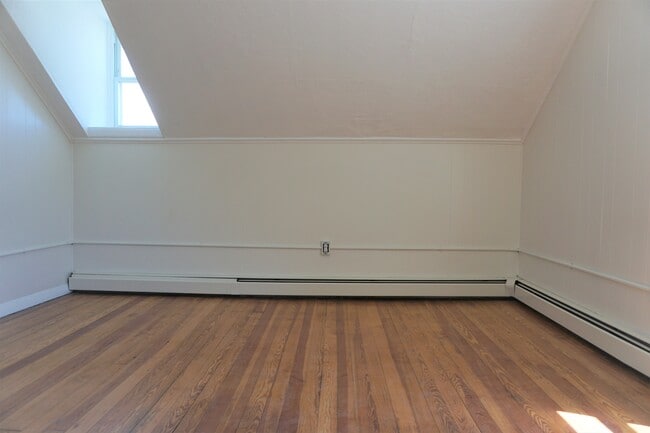 Building Photo - 49 E Transit St