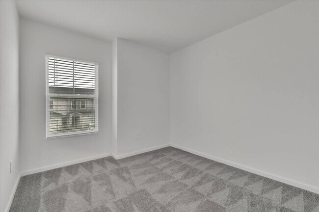 Building Photo - 3157 Laurent Lp