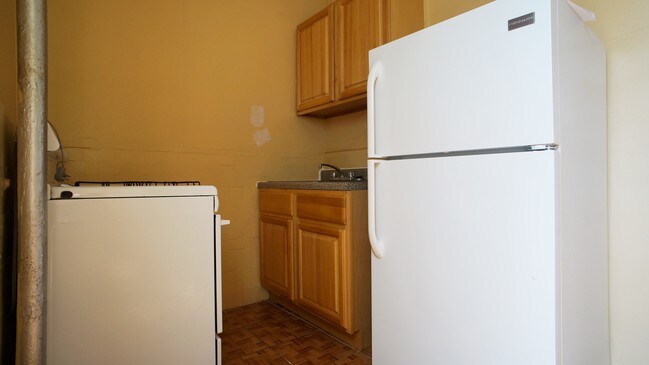Building Photo - 2700 Grand Concourse