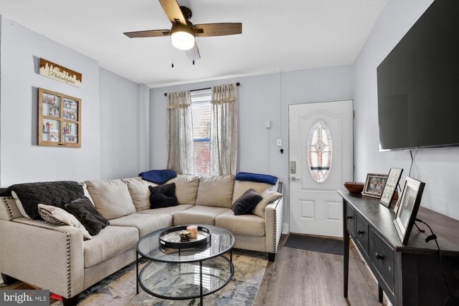 Building Photo - 2440 E Gordon St