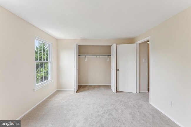 Building Photo - 6101 Bristol Way