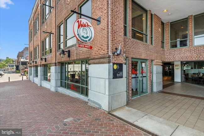 Building Photo - 406 N Payne St