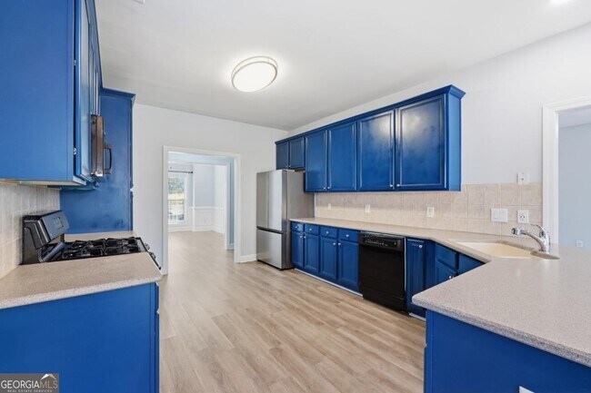 Building Photo - 903 Misty View Ct SW