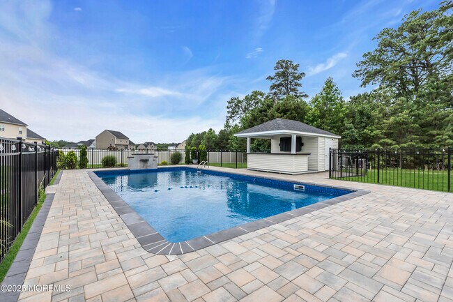Building Photo - 12 Wintergreen Ct