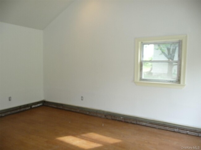 Building Photo - 67 Hulse Ave