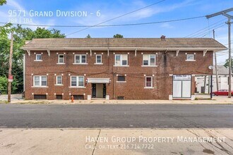 Building Photo - 9571 Grand Division Ave