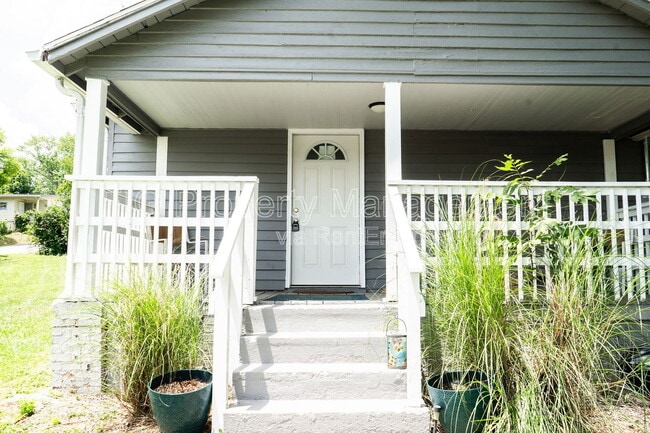 Primary Photo - 3625 Reagan Ave NW