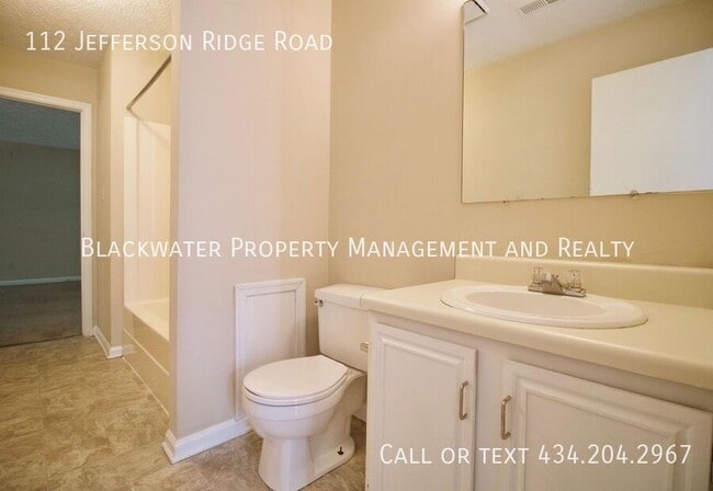 Building Photo - 112 Jefferson Ridge Rd