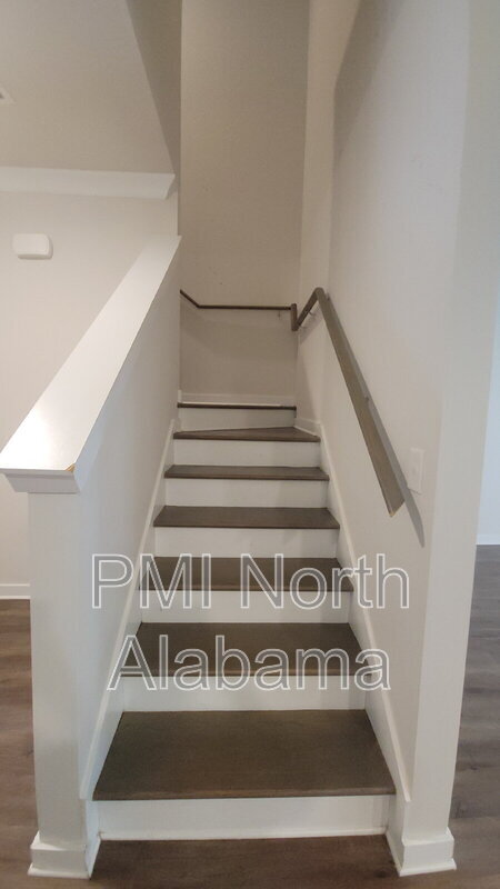 Building Photo - 7203 Chatfield Wy NW