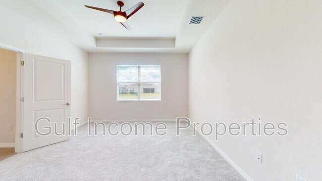 Building Photo - 411 157th Ct E