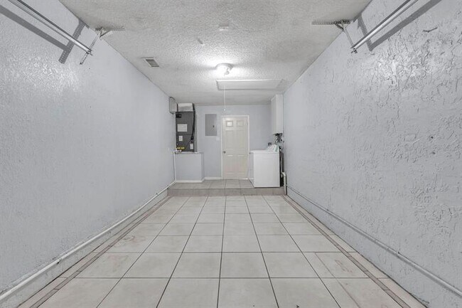 Building Photo - 7432 SW 12th Ct