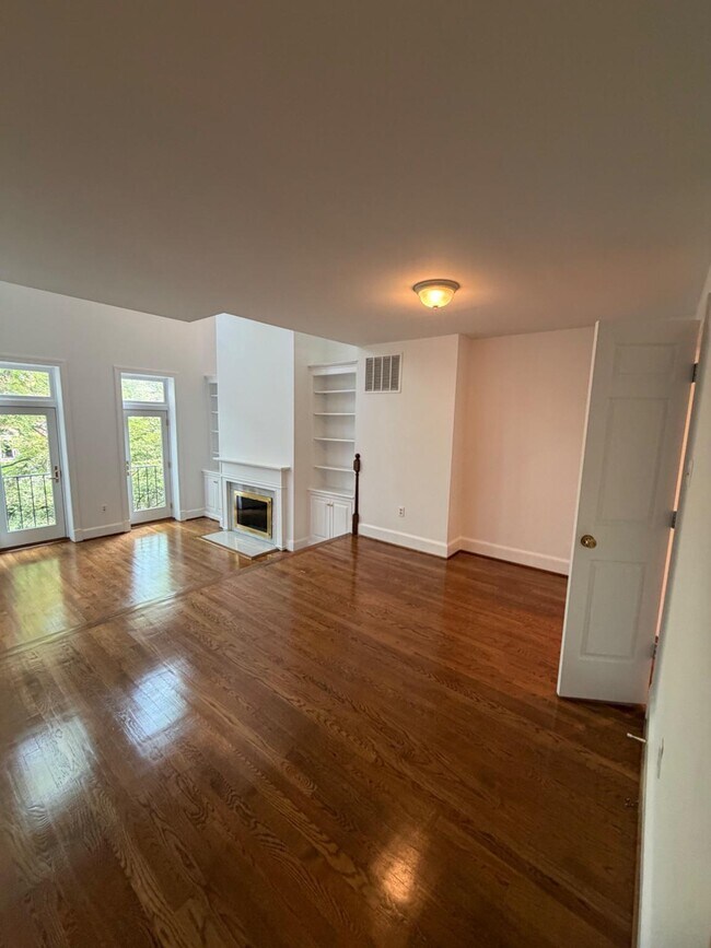 Building Photo - 3925 Georgetown Ct NW