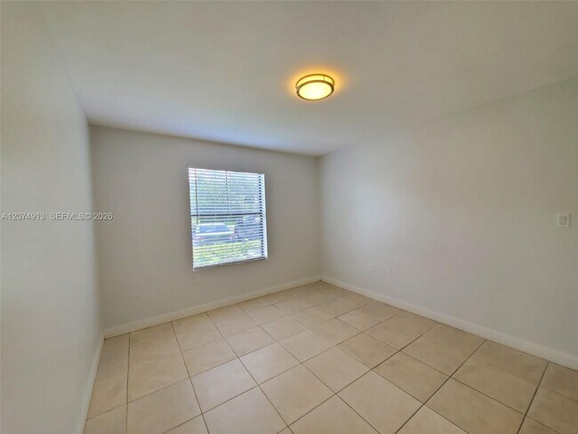 Building Photo - 15591 SW 105th Terrace