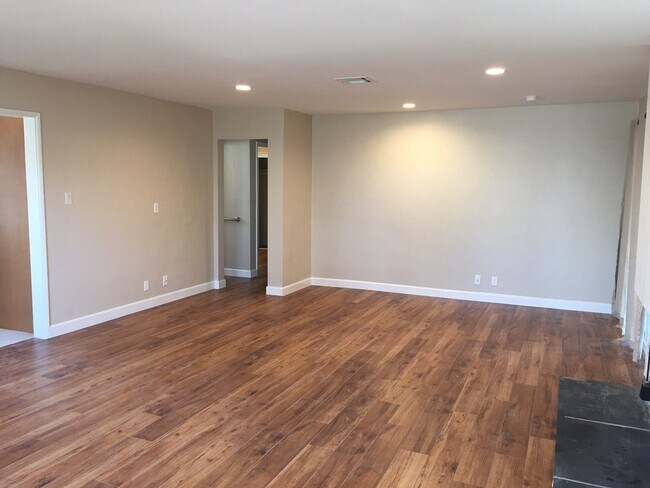 Building Photo - 5012 Sepulveda Blvd