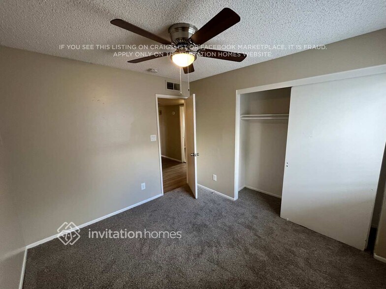 Building Photo - 5638 W Comet Ave