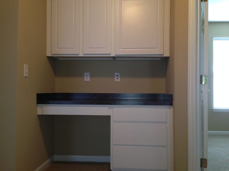 Building Photo - 250 Westbrooke Rd