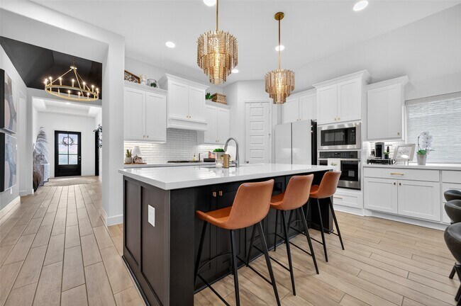 Building Photo - 19302 Seabiscuit Stable Trl