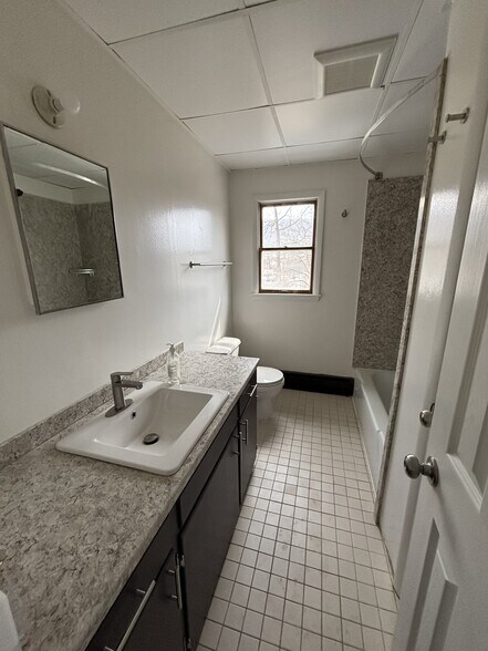 Bathroom - 2136 Mountain View Ave