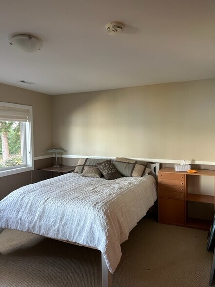 Bedroom 2 - 7702 SE 58th St