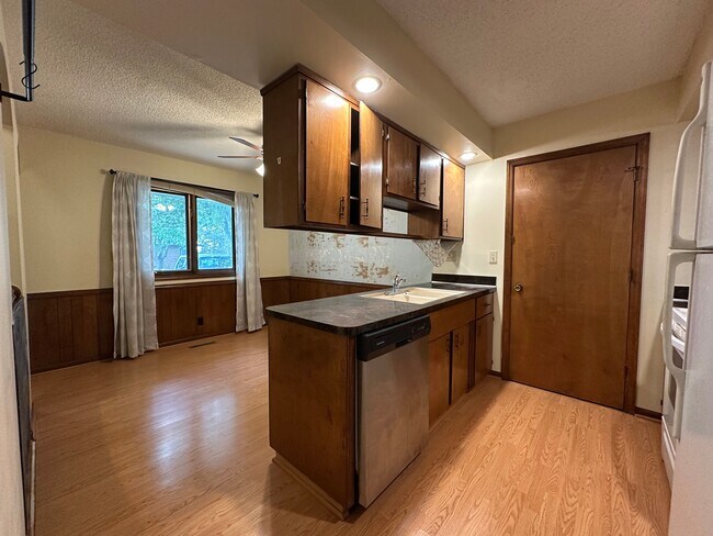 Building Photo - Allendale Duplex