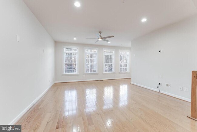 Building Photo - 3104 Magellan Ct