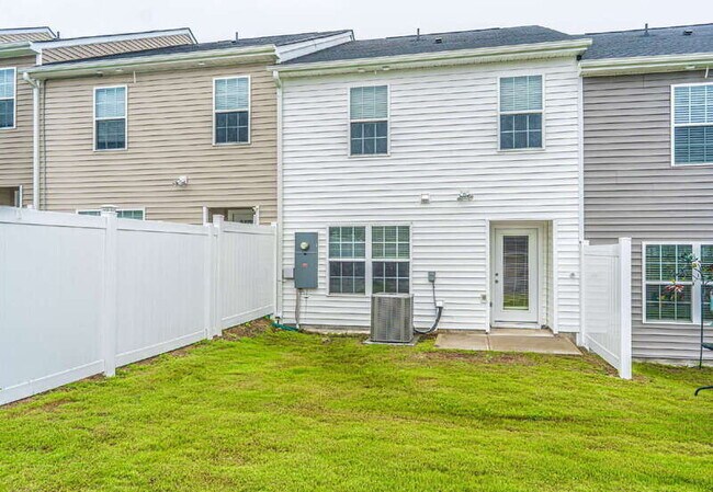 Building Photo - 3103 Alibird Ln