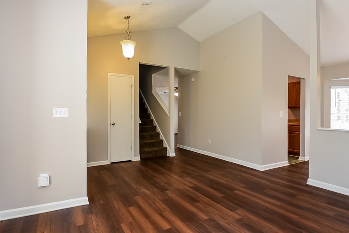 Building Photo - 6239 Leverett Dr