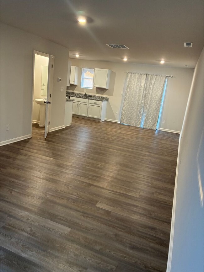 Building Photo - 105 S Osprey Ct