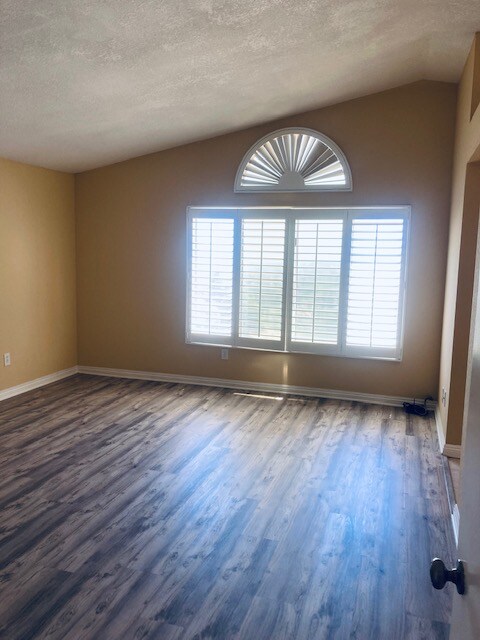 Building Photo - 2371 Wandering Ridge Dr