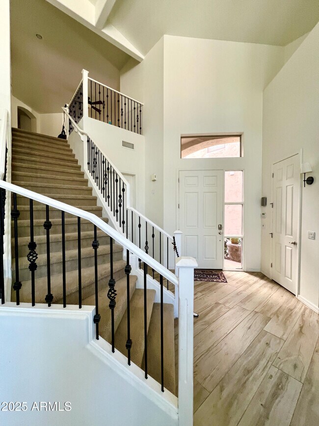 Building Photo - 8131 N 13th Wy