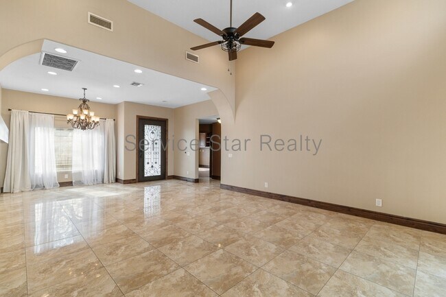 Building Photo - 6540 E Wildcat Dr