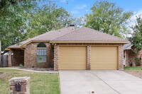 Building Photo - 5518 Silver Maple Dr