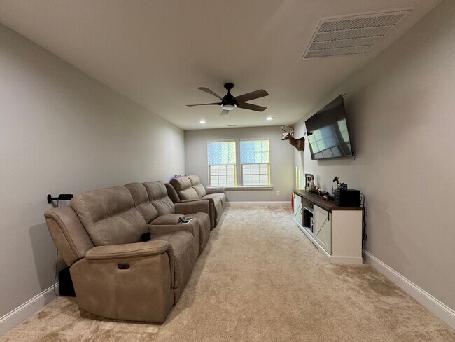 Building Photo - Spacious 3 Bedroom Home in Franklinton