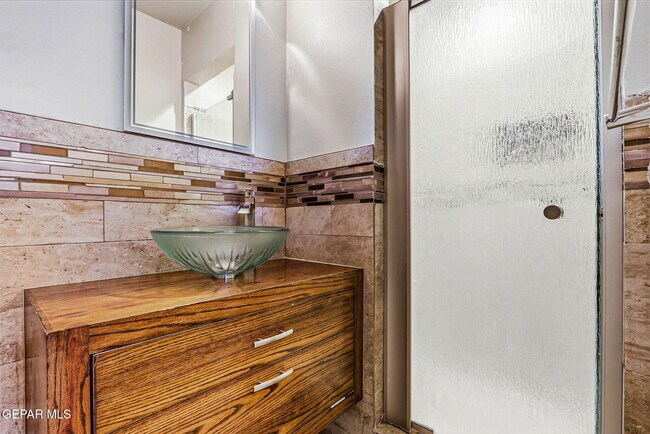 Building Photo - 4312 Wallington Dr