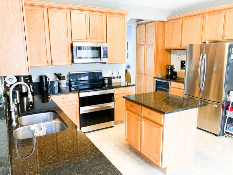 Building Photo - 201 Shalimar Dr