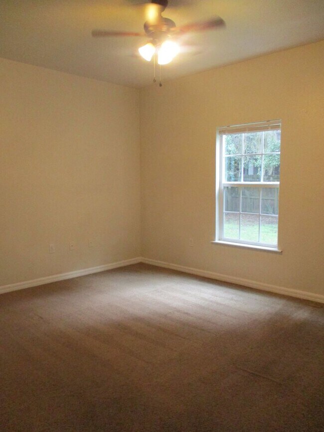 Building Photo - 2/2 Eagle Trace