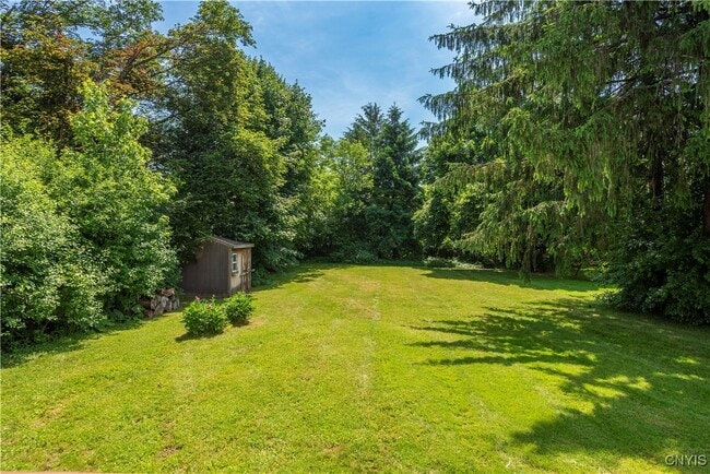 Building Photo - 202 Fairway Dr