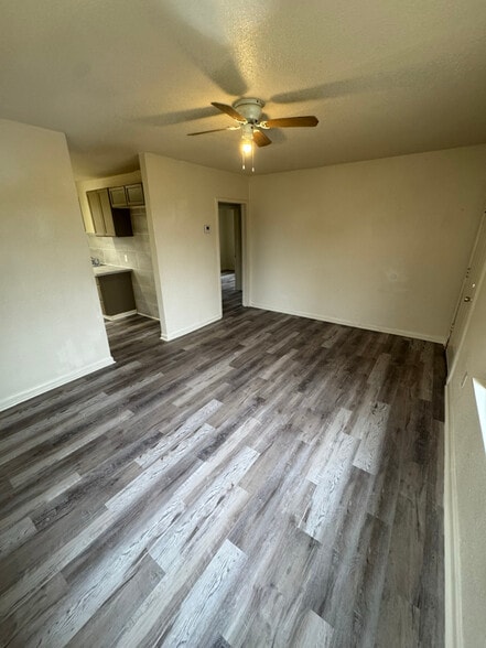 Building Photo - 5444 Winbourne Ave