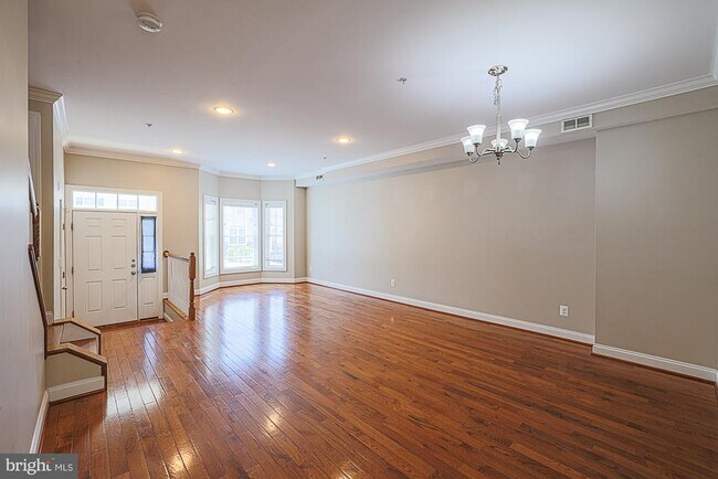 Building Photo - 3709 Fords Ln
