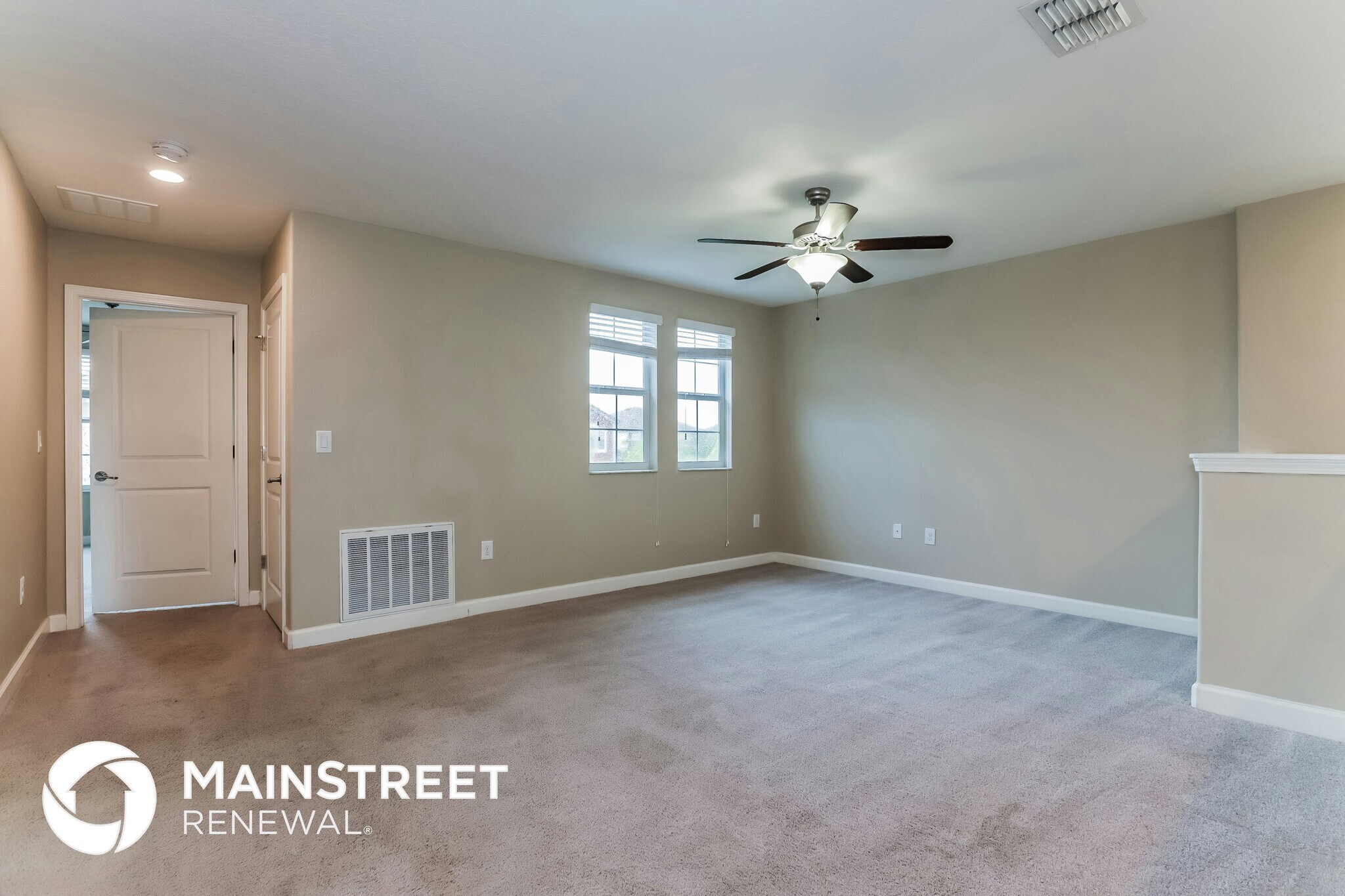 Building Photo - 1815 Hawks View Dr
