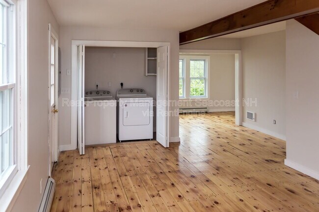 Building Photo - 11 Washington Rd