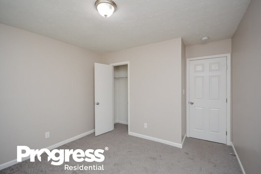 Building Photo - 7943 Taylor Cir