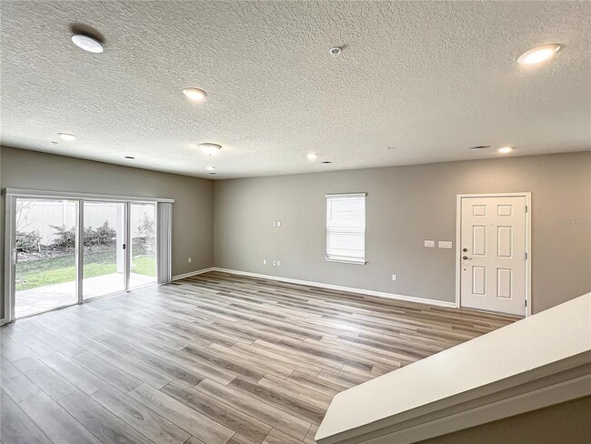 Building Photo - 1957 Canny Cv