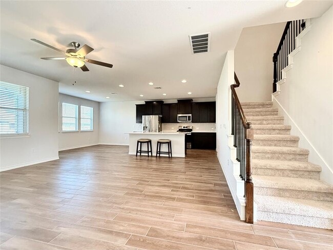 Building Photo - 7506 Elk Grove Path